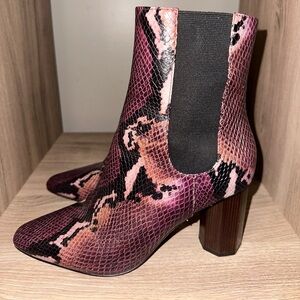 Donald J Pliner Laila Boots